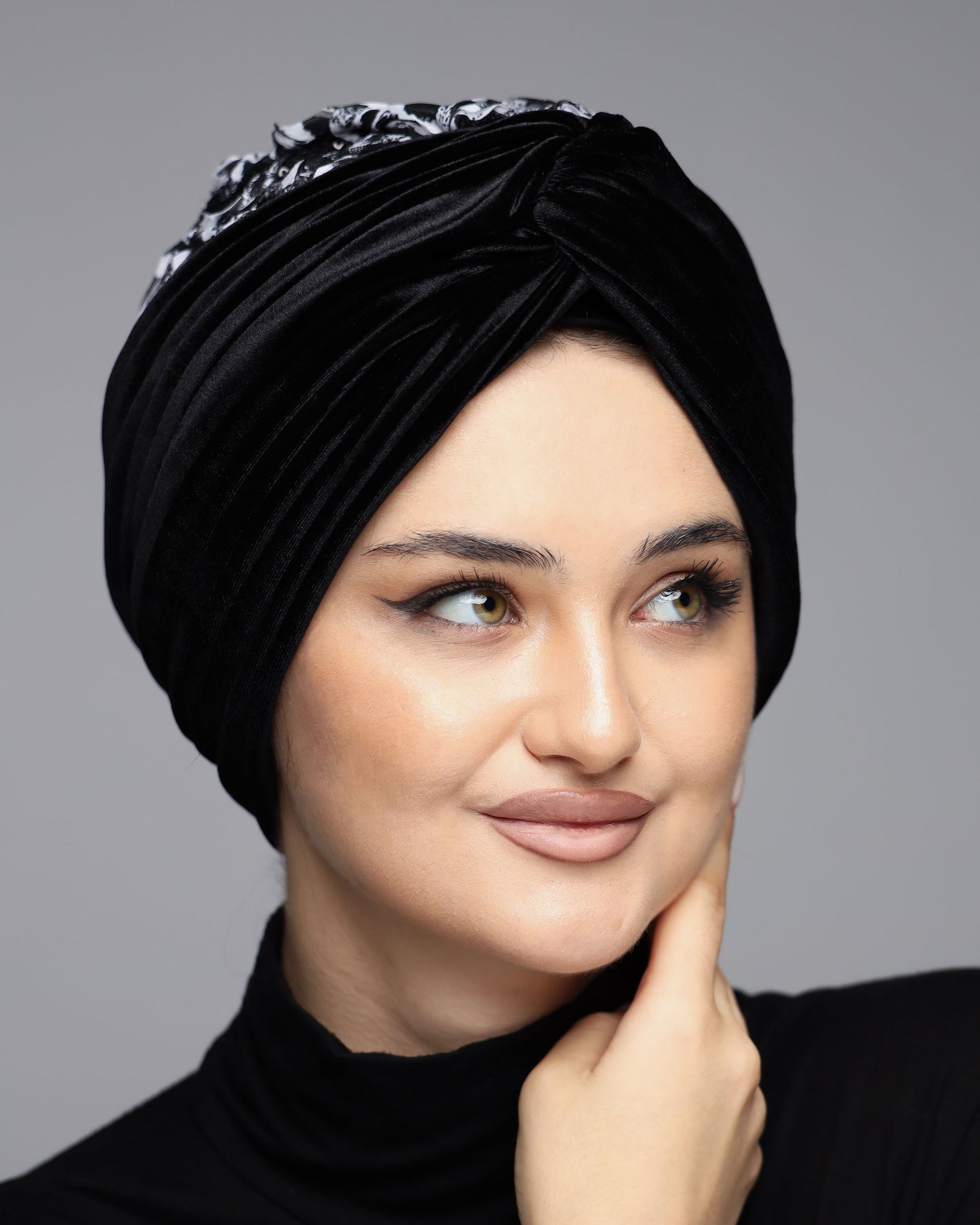 BW Twisted Velvet Turban