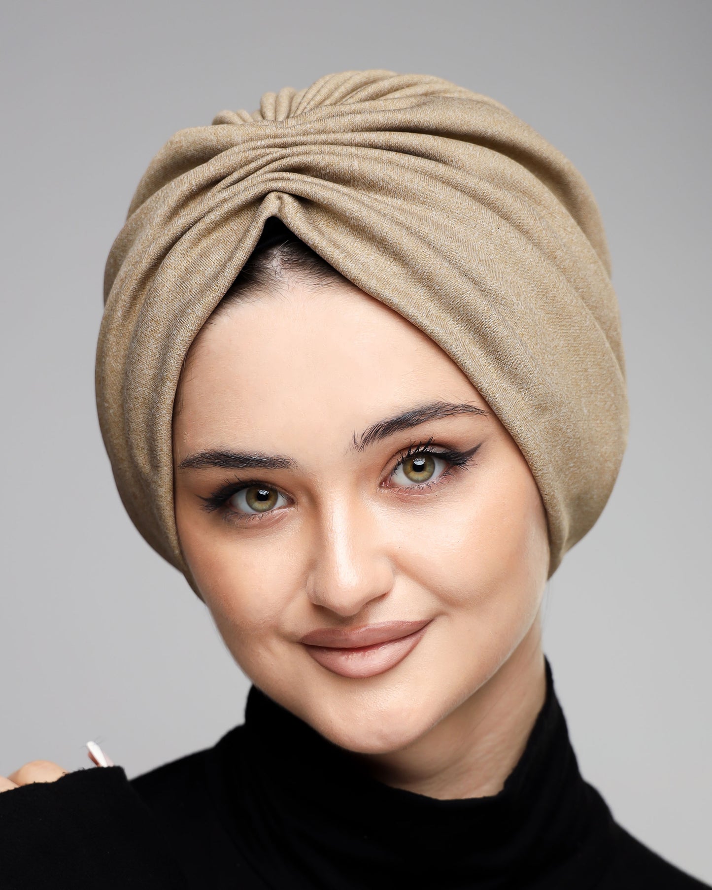 Plain Gathering Wool Turban