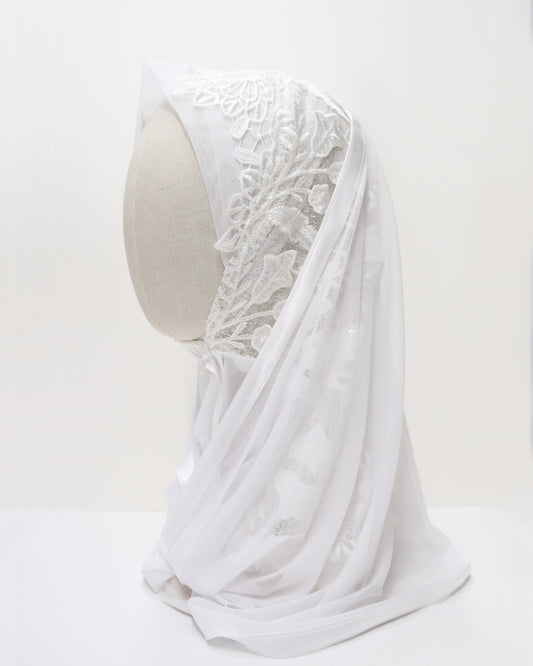Guipure lace ready-made hijab