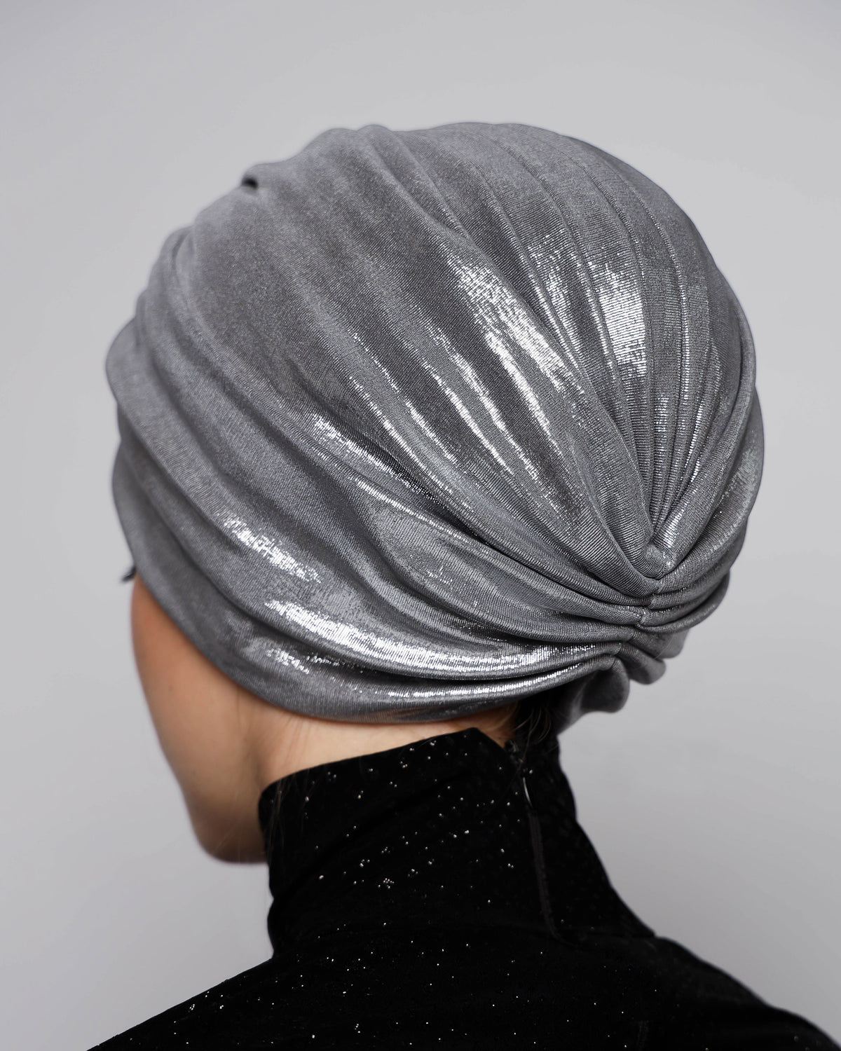 Metallic twisted lines turban