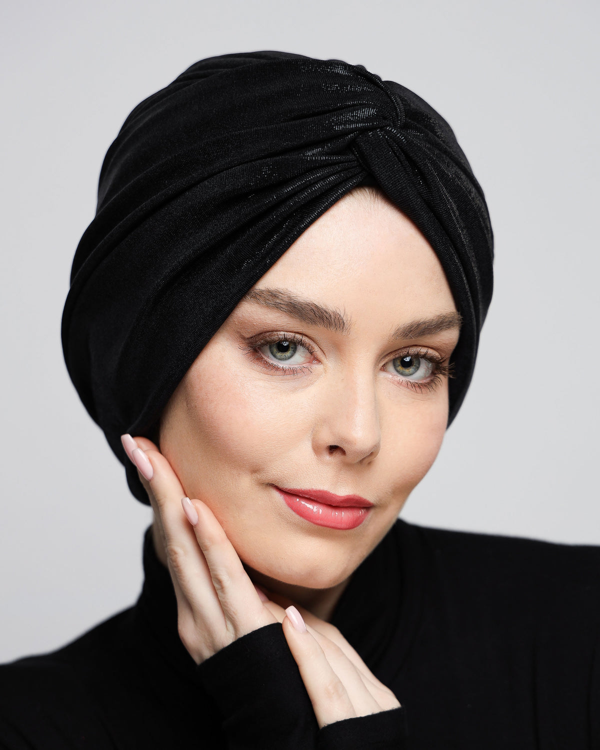 Metallic twisted lines turban