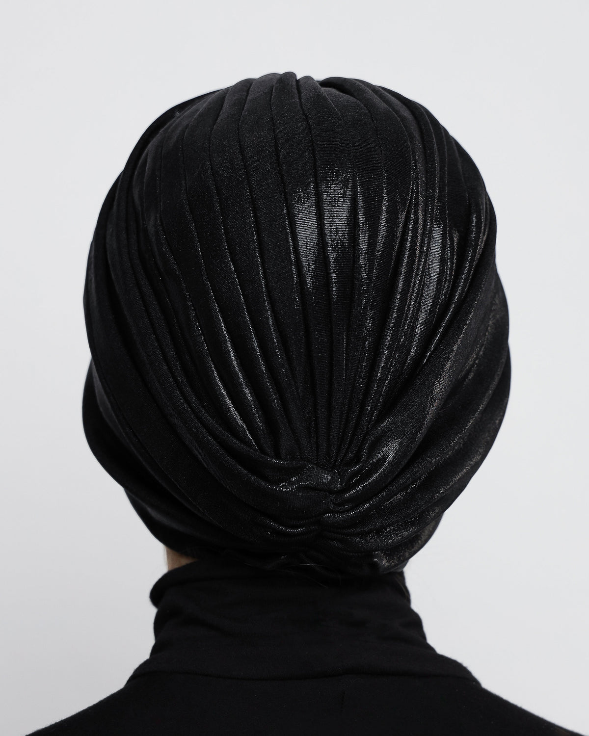 Metallic twisted lines turban