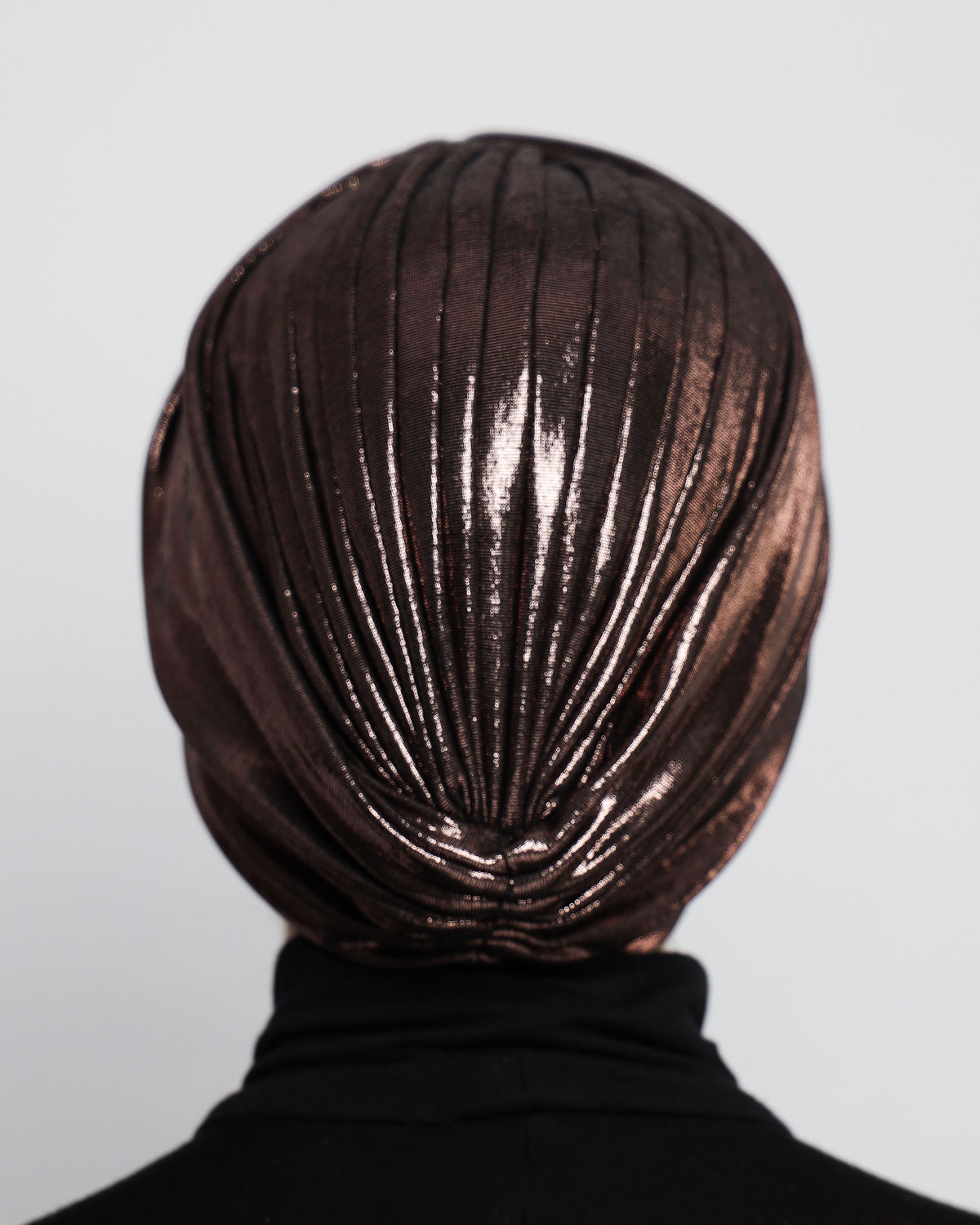 Metallic twisted lines turban
