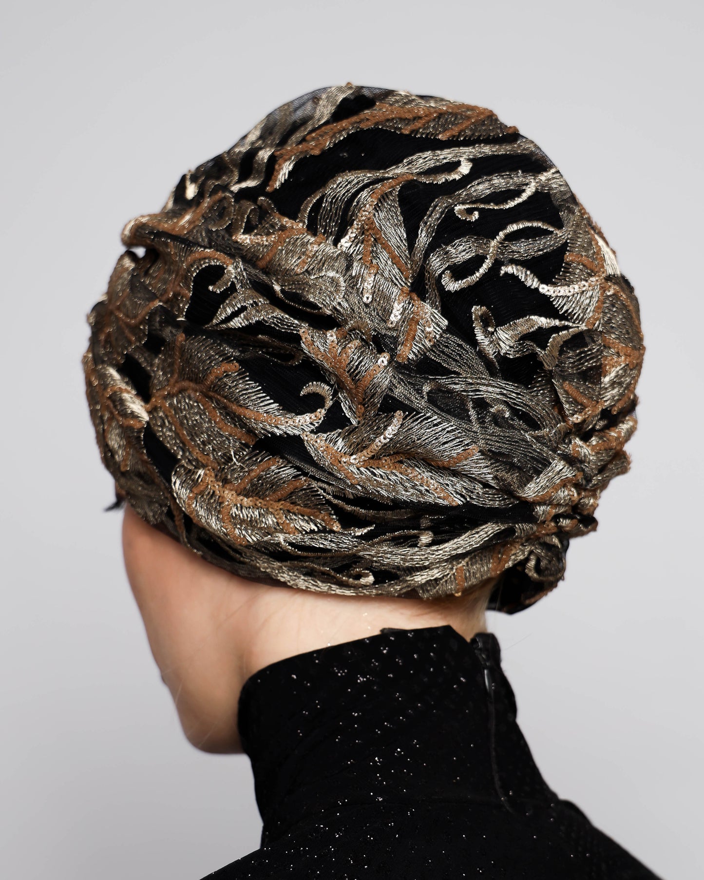 Elegant Golden Black Turban