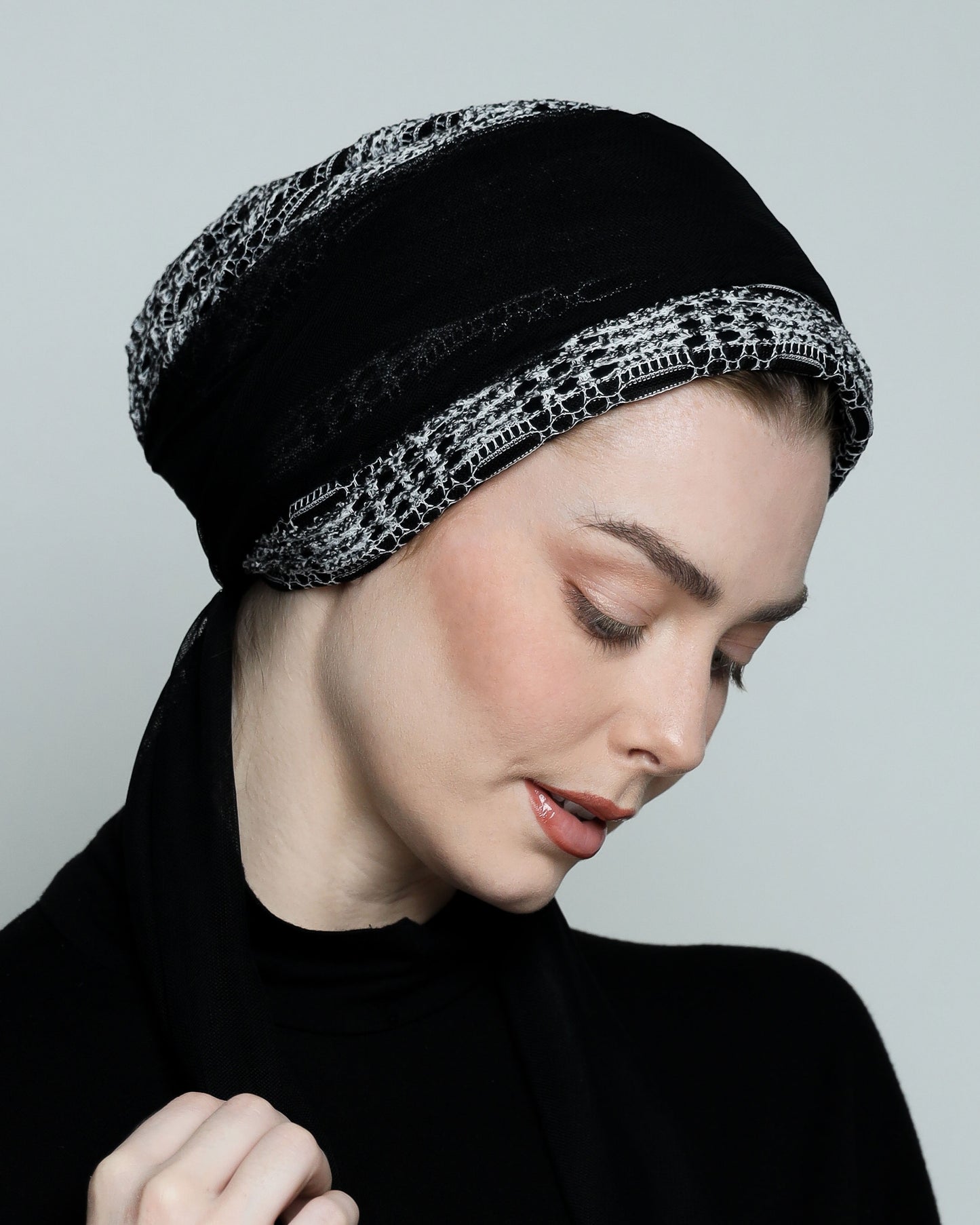 Multi-way BW Knitting Turban